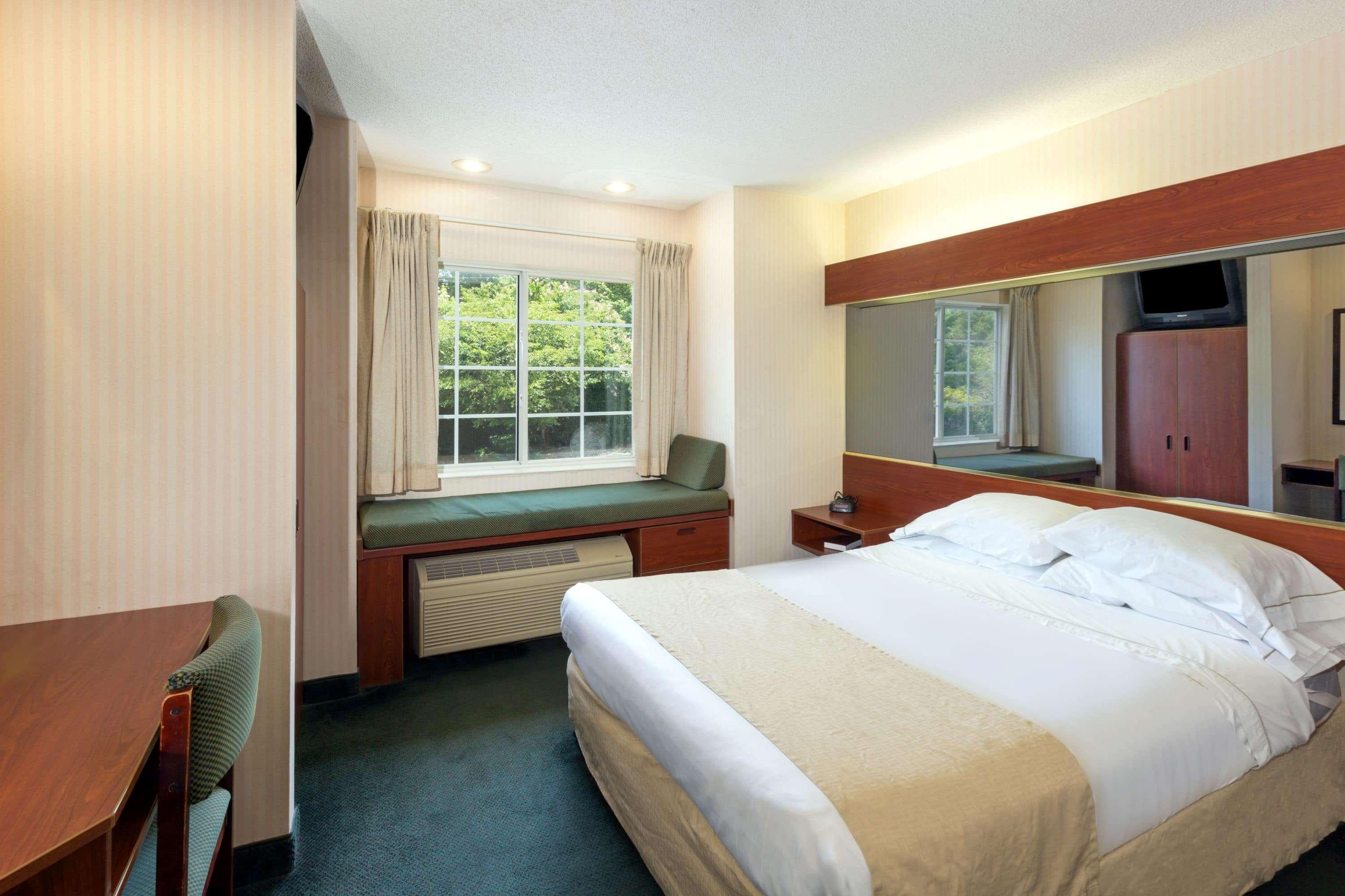 Microtel Inn & Suites By Wyndham Matthews/Charlotte Bagian luar foto