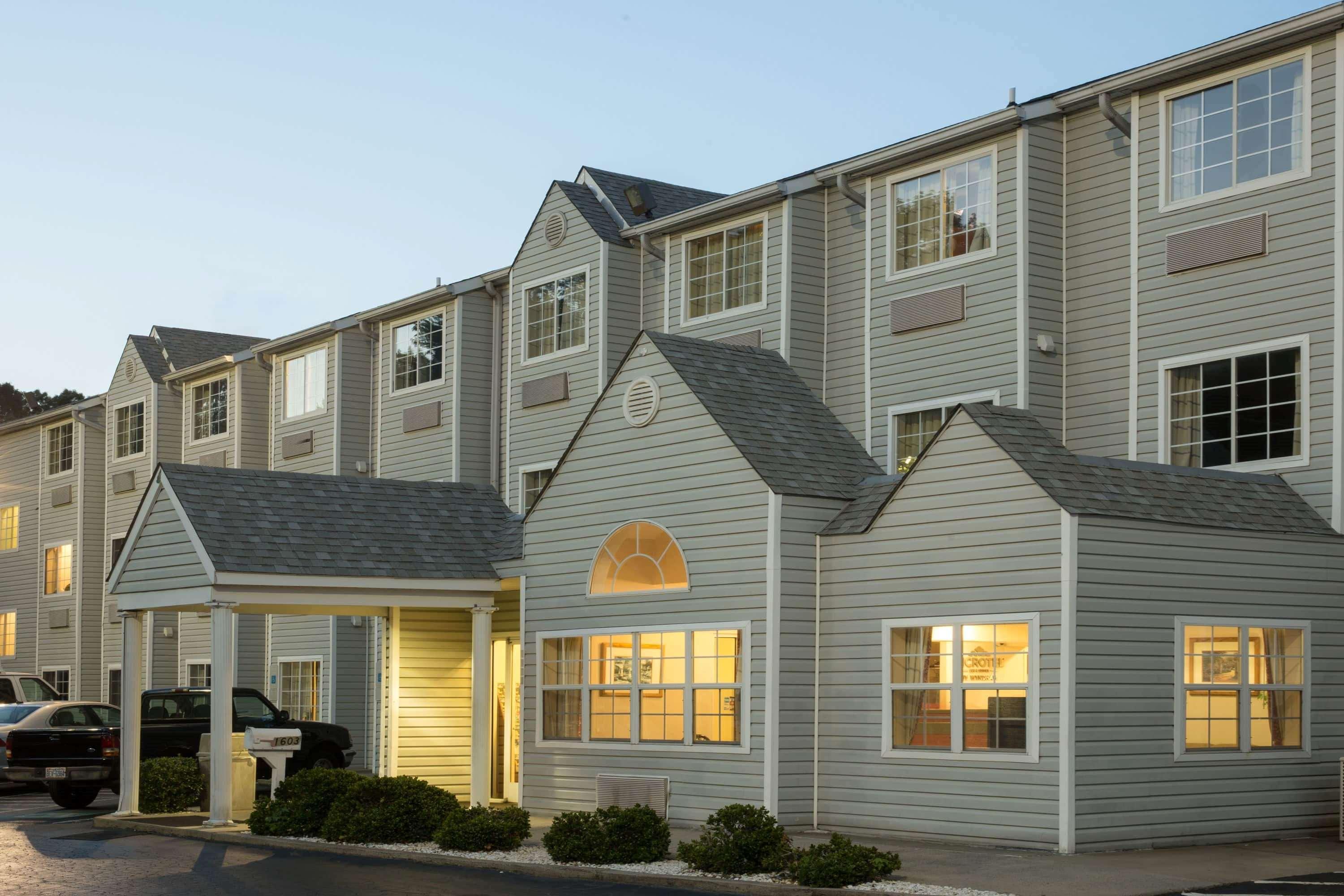 Microtel Inn & Suites By Wyndham Matthews/Charlotte Bagian luar foto