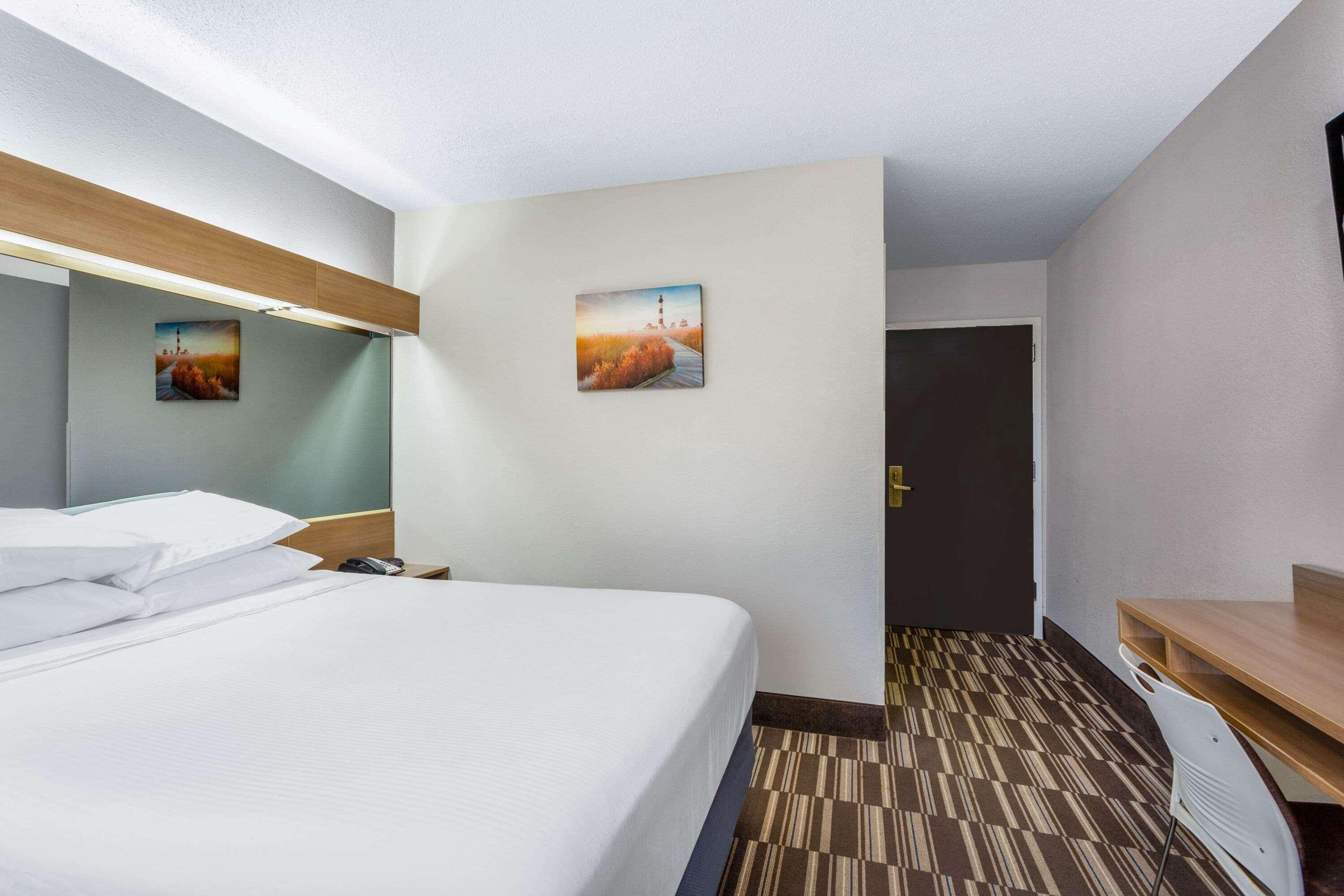 Microtel Inn & Suites By Wyndham Matthews/Charlotte Bagian luar foto