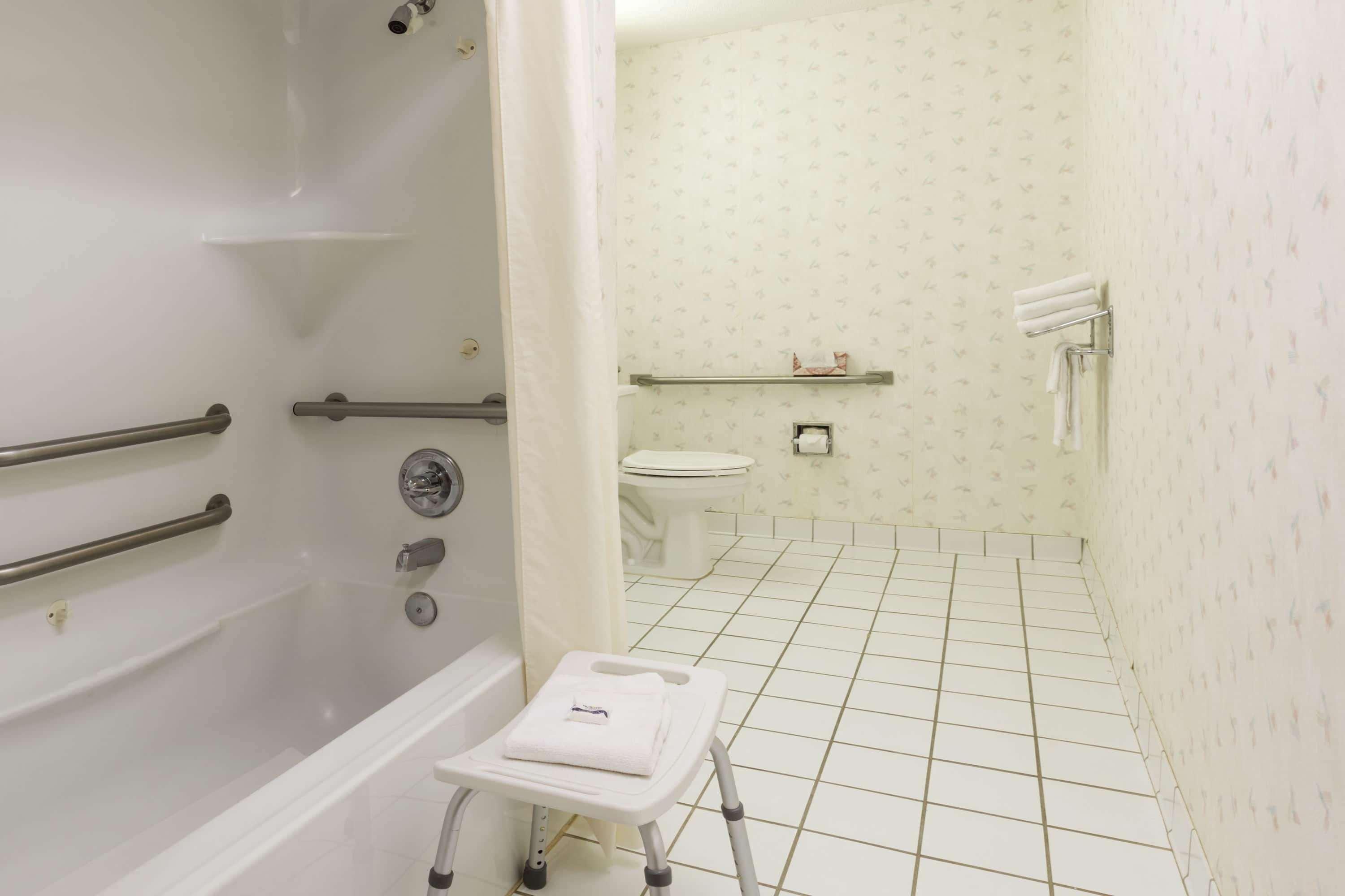 Microtel Inn & Suites By Wyndham Matthews/Charlotte Bagian luar foto
