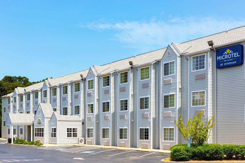 Microtel Inn & Suites By Wyndham Matthews/Charlotte Bagian luar foto